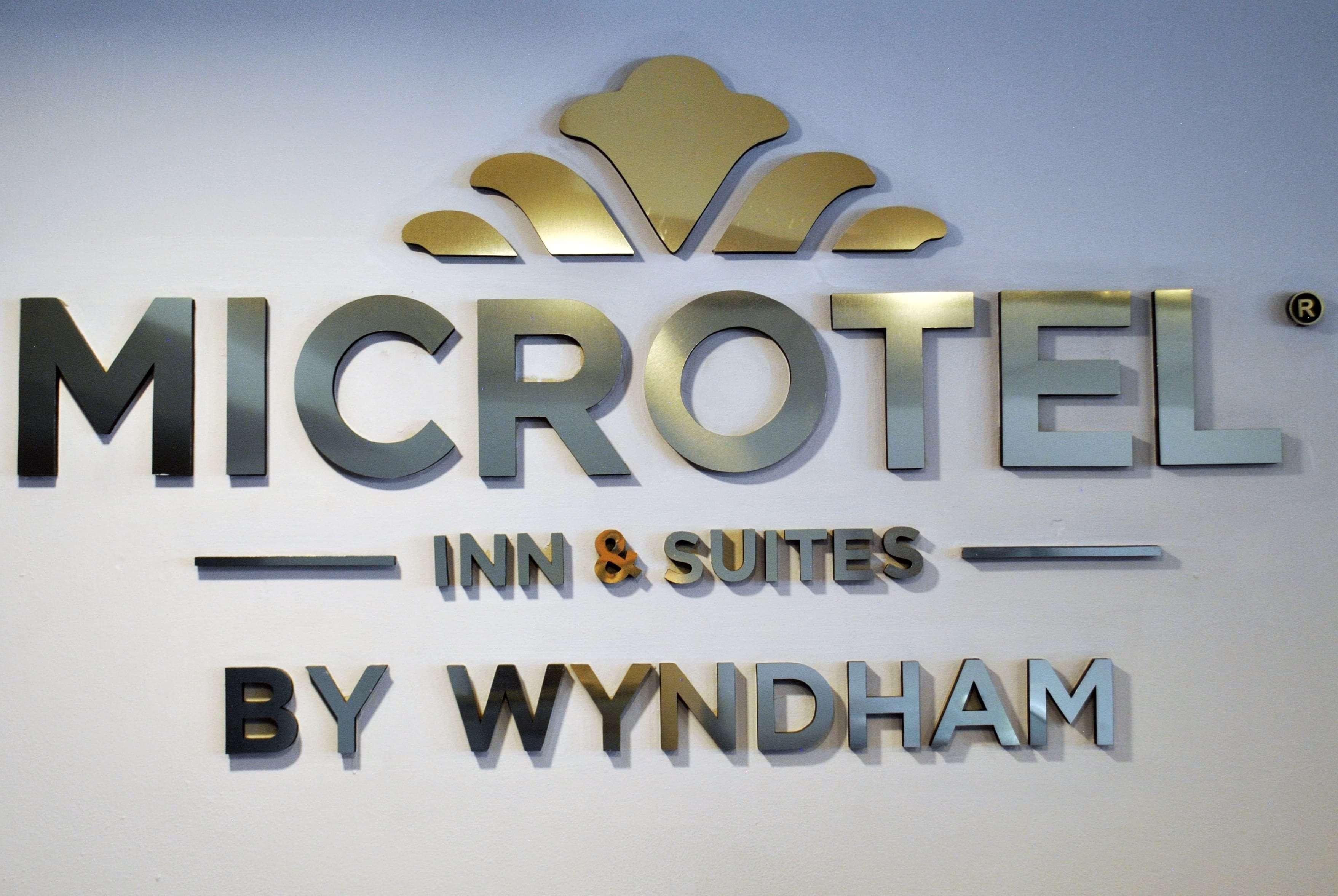 Microtel Inn&Suites Toluca Exterior foto