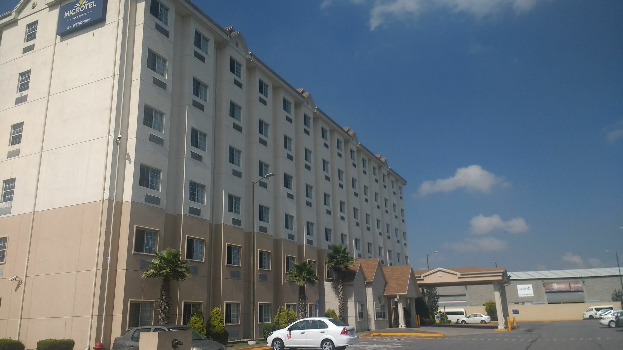 Microtel Inn&Suites Toluca Exterior foto